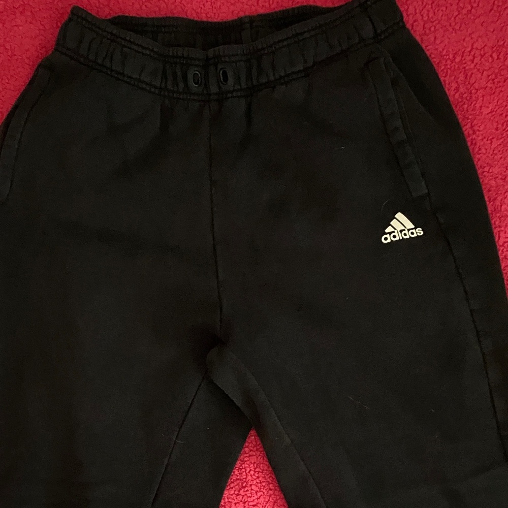 Adidas men’s sweatpants.